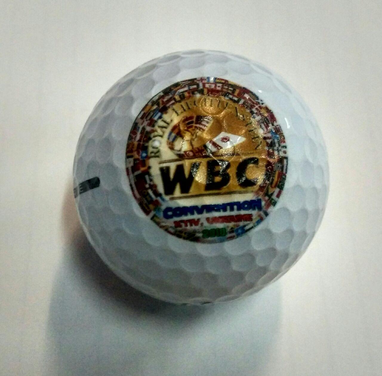 Мяч для гольфа з логотипом WBC